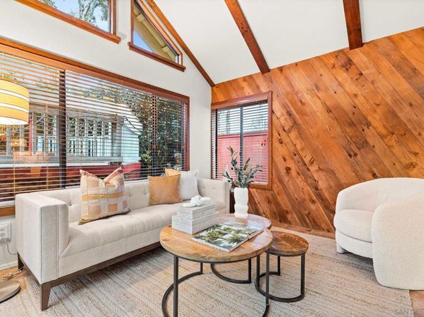 451 Jolina Way, Encinitas CA 92024