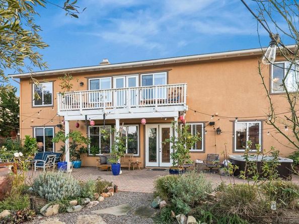 624 Ridgemont Cir, Escondido CA 92027