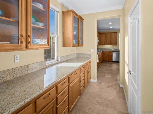 624 Ridgemont Cir, Escondido CA 92027