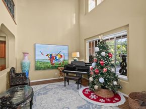 624 Ridgemont Cir, Escondido CA 92027