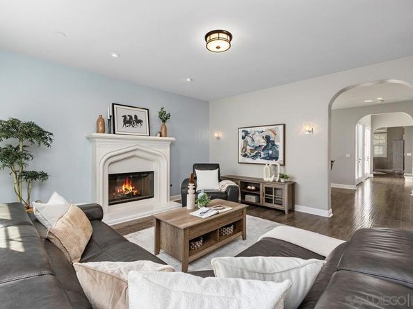 15639 Via Montecristo, San Diego CA 92127