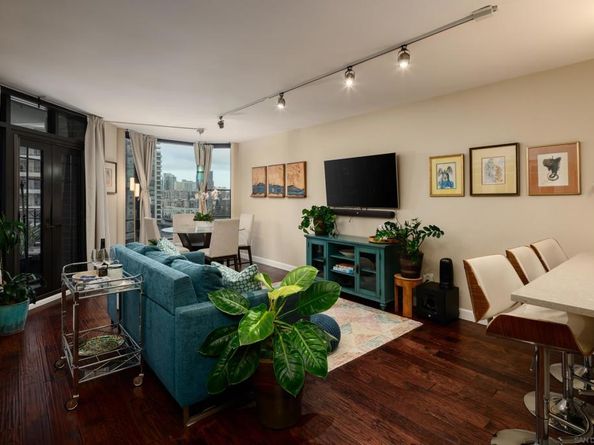 500 W Harbor Dr 915, San Diego CA 92101