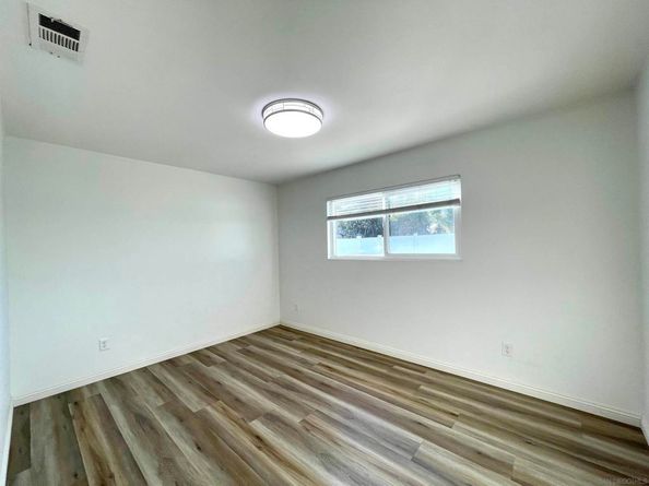 4106 Dellwood St, San Diego CA 92111