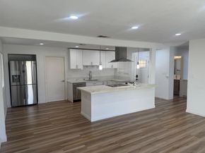 4106 Dellwood St, San Diego CA 92111