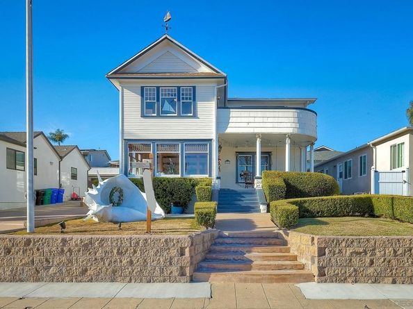 952 Rosecrans, San Diego CA 92106