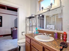 952 Rosecrans, San Diego CA 92106