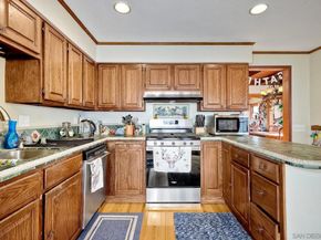 952 Rosecrans, San Diego CA 92106