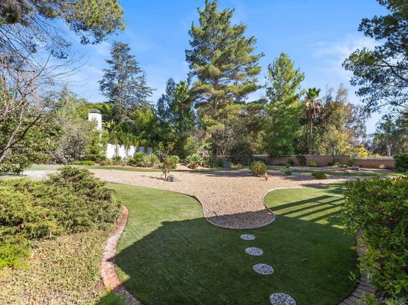 462 Avenida Adobe, Escondido CA 92029