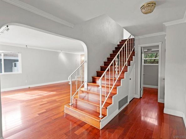 2634 38 Juan St, San Diego CA 92110