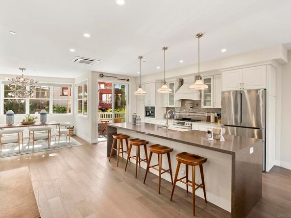 249 Playa Del Norte, La Jolla CA 92037