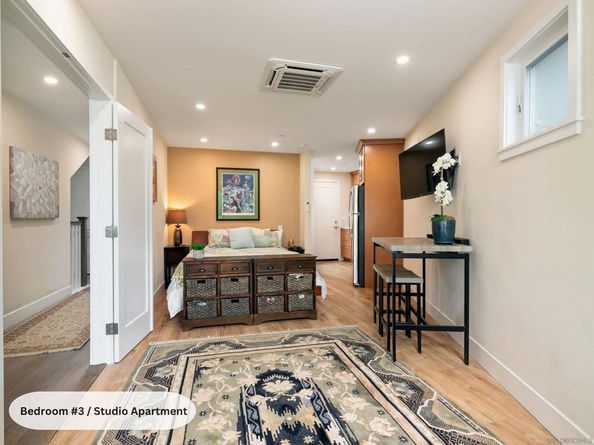 249 Playa Del Norte, La Jolla CA 92037