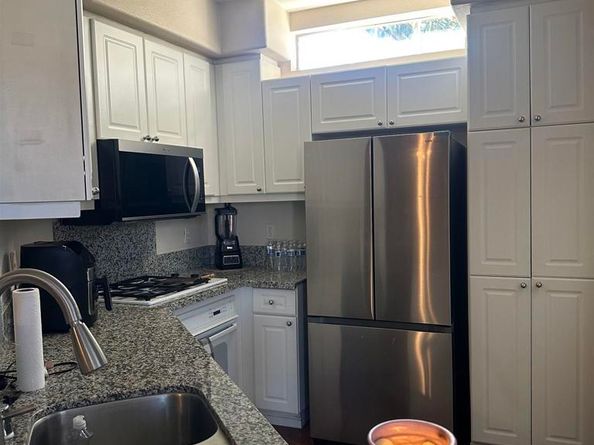 10766 Sabre Hill Dr 258, San Diego CA 92128