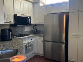 10766 Sabre Hill Dr 258, San Diego CA 92128