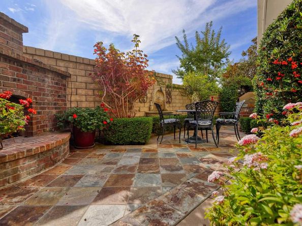 1329 Caminito Balada, La Jolla CA 92037