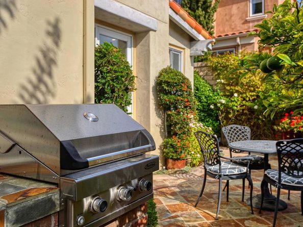 1329 Caminito Balada, La Jolla CA 92037