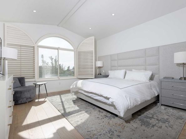 1329 Caminito Balada, La Jolla CA 92037