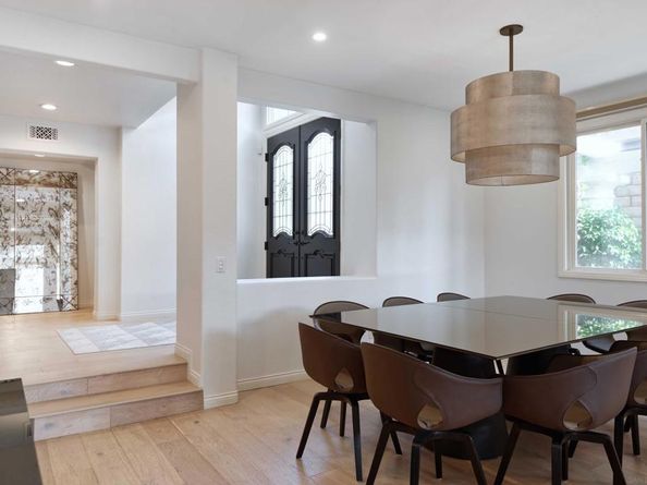 1329 Caminito Balada, La Jolla CA 92037