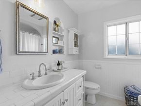 903 Moana Dr, San Diego CA 92106