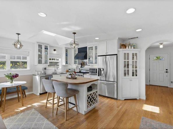 903 Moana Dr, San Diego CA 92106