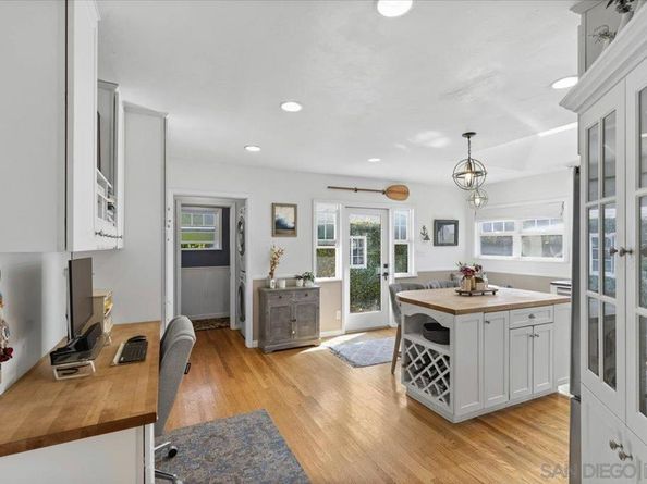 903 Moana Dr, San Diego CA 92106