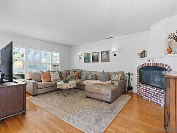 903 Moana Dr, San Diego CA 92106