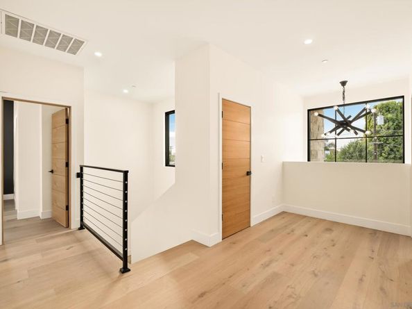 1531 33 Lieta St, San Diego CA 92110