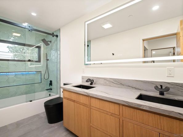 1531 33 Lieta St, San Diego CA 92110