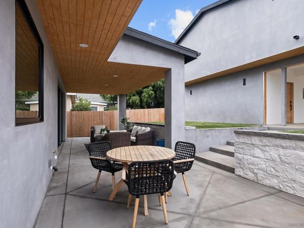 1531 33 Lieta St, San Diego CA 92110