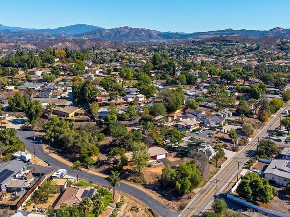 9317 Marilla Drive, Lakeside CA 92040