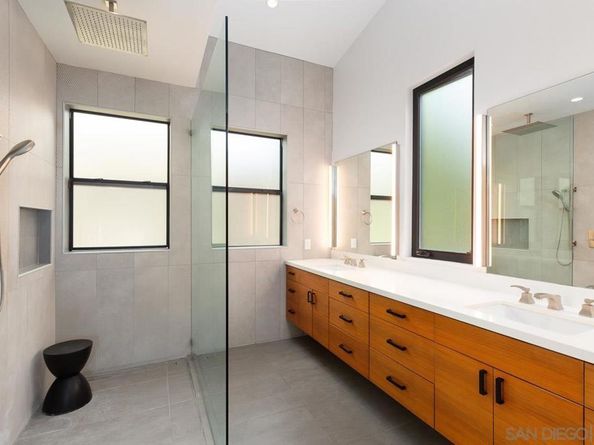 9455 Poole Street, La Jolla CA 92037