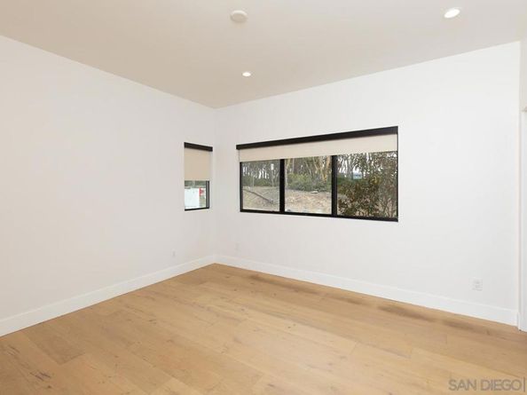 9455 Poole Street, La Jolla CA 92037