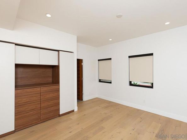 9455 Poole Street, La Jolla CA 92037