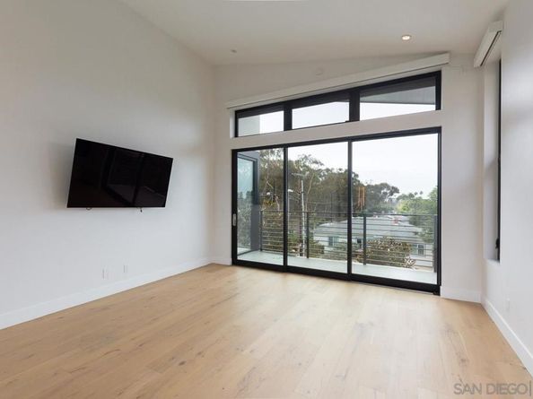 9455 Poole Street, La Jolla CA 92037