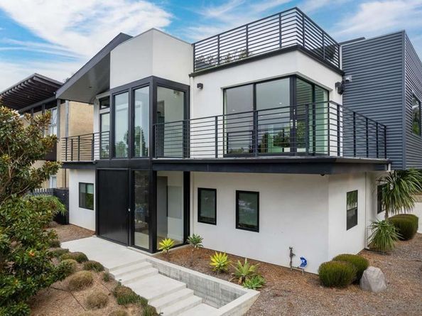 9455 Poole Street, La Jolla CA 92037