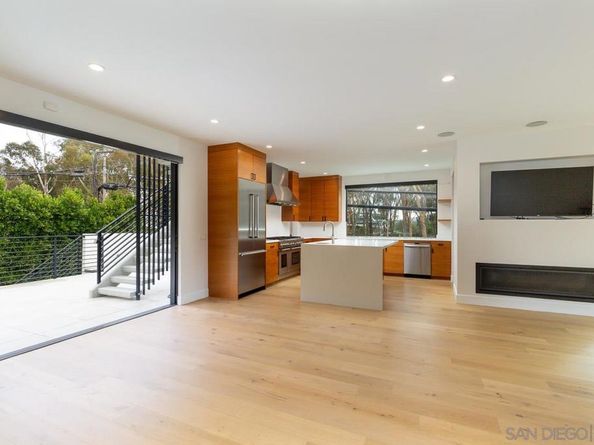 9455 Poole Street, La Jolla CA 92037