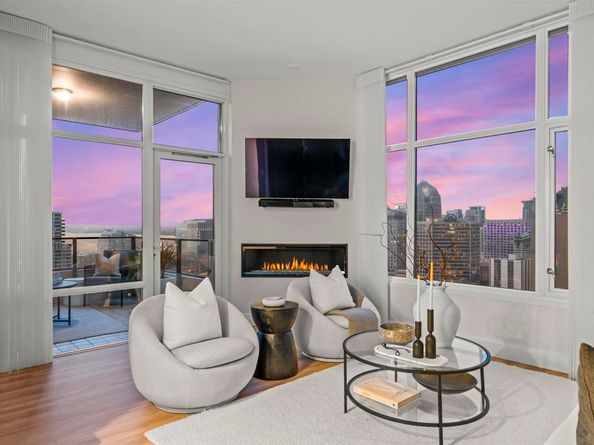 550 Front St 2303, San Diego CA 92101