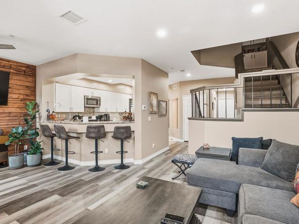 11382 Via Rancho San Diego Unit C, El Cajon CA 92019