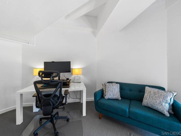 702 Ash St 102, San Diego CA 92101