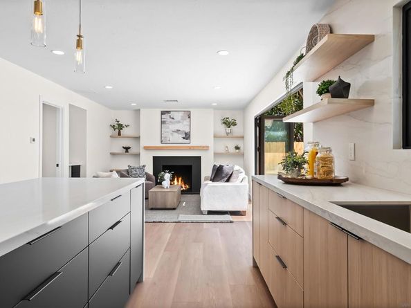 6174 Syracuse, San Diego CA 92122