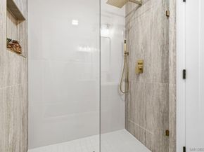 6174 Syracuse, San Diego CA 92122