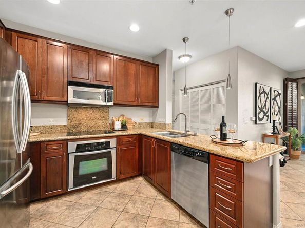 3877 Pell Place 108, San Diego CA 92130
