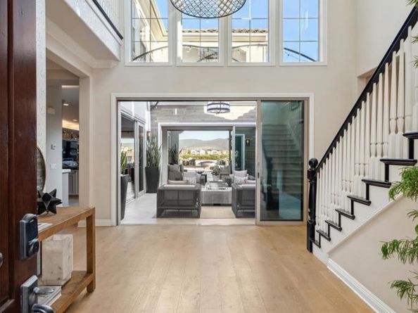 15473 Tanner Ridge Rd, San Diego CA 92127