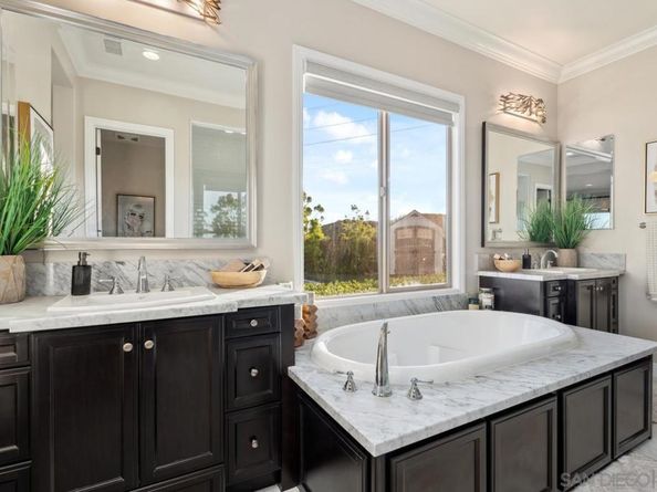 15473 Tanner Ridge Rd, San Diego CA 92127