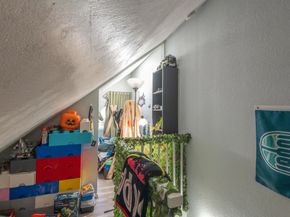 7585 Eads A, La Jolla CA 92037
