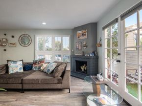 7585 Eads A, La Jolla CA 92037