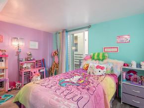7585 Eads A, La Jolla CA 92037