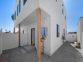 4128 32 Thorn St, San Diego CA 92105