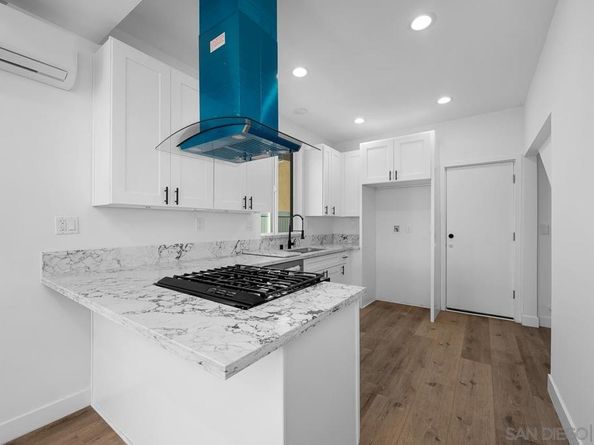 4128 32 Thorn St, San Diego CA 92105