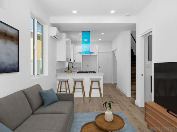 4128 32 Thorn St, San Diego CA 92105