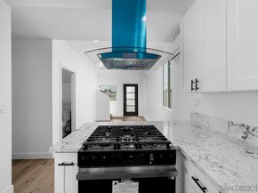 4128 32 Thorn St, San Diego CA 92105